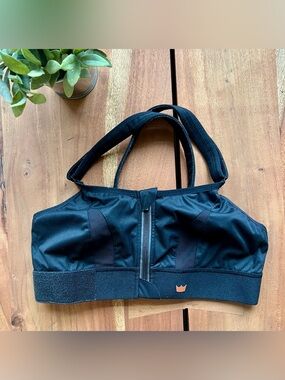 SHEFIT Front-Zip Sports Bra